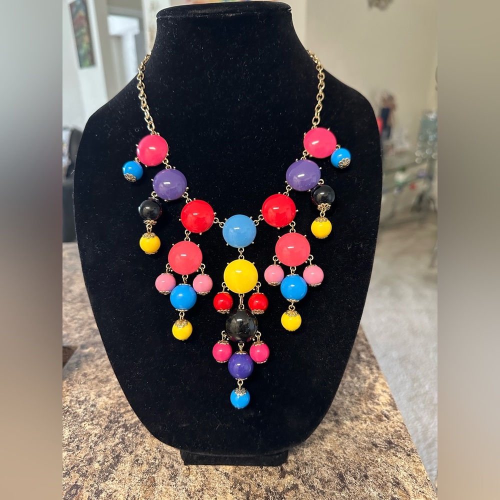Imán bold multicolored 18 inch goldstone necklace